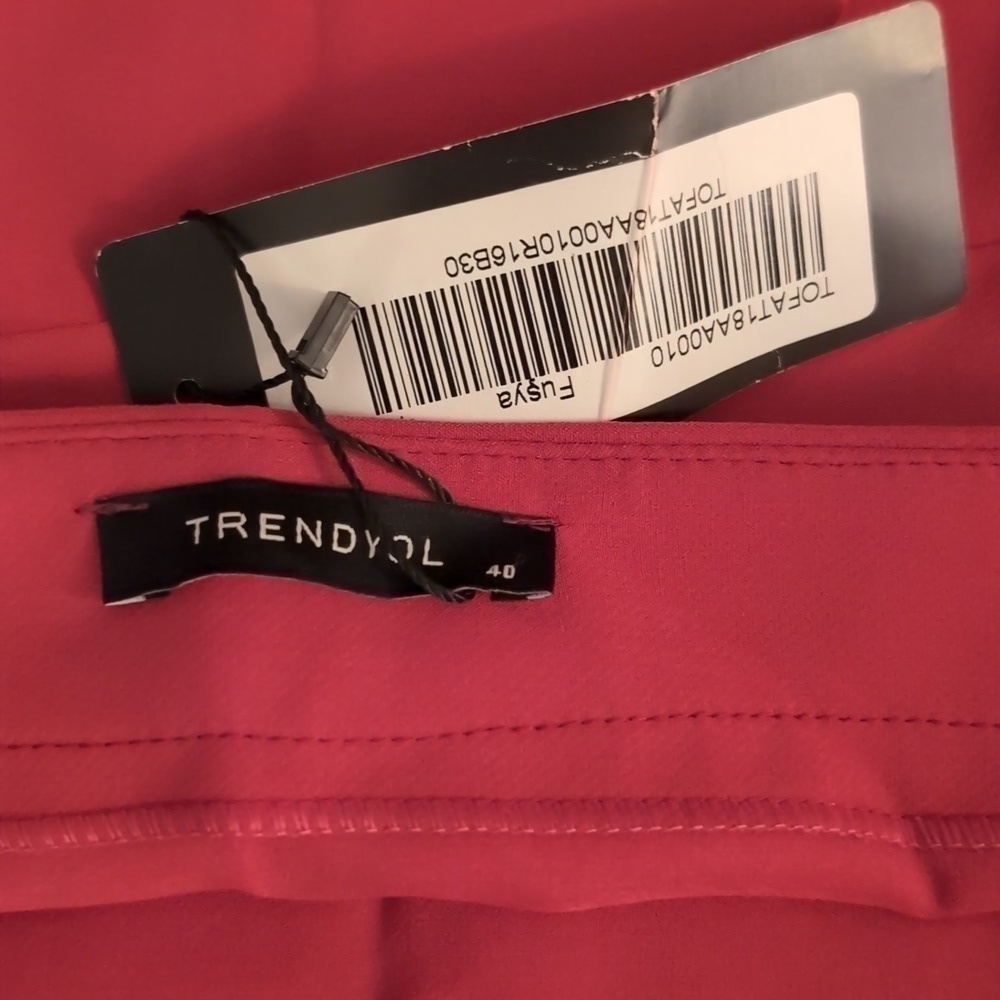 Trendyol Pink Ruffle skirt Size 8 NWTG - Picture 9 of 13